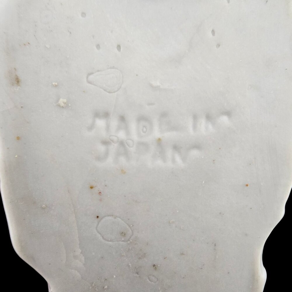 Vintage Porcelain Figurine Victorian Lady In Chair With Tea Cup Feet Up  Japan - Picture 10 of 11